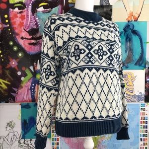 size M cute holiday winter christmas sweater ugly